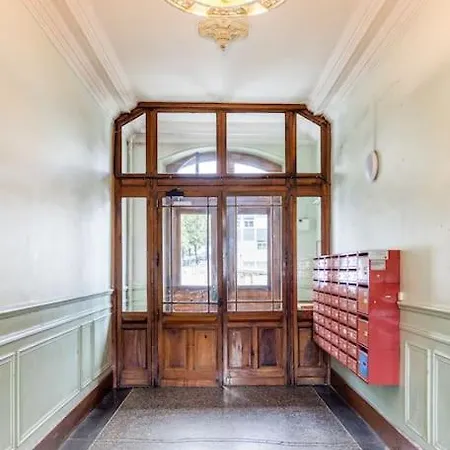 Apartment Centre Ideal Cures Proche Gare