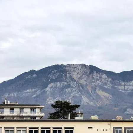 Centre Ideal Cures Proche Gare Apartment *