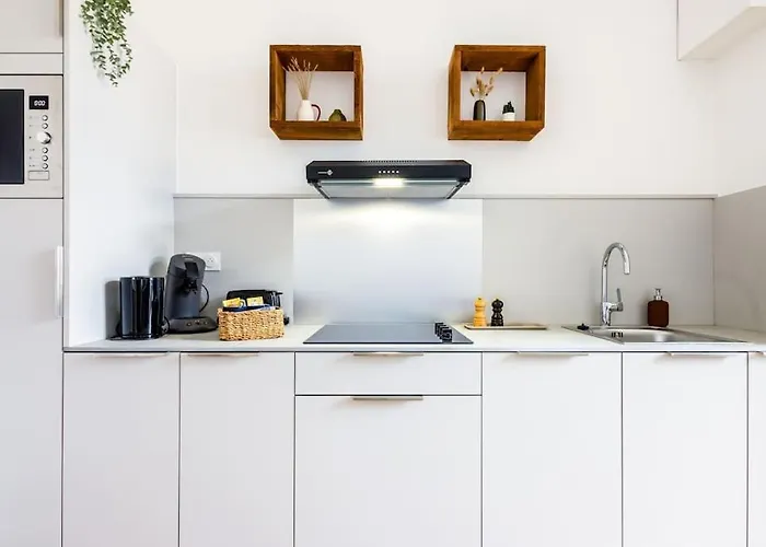 Centre Ideal Cures Proche Gare エクスレバン